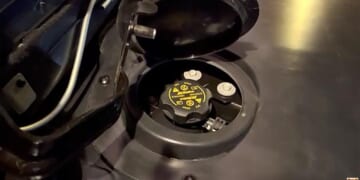 [VIDEO] E-Ray Owners Check Your High Voltage Battery System Coolant Reservoir Caps