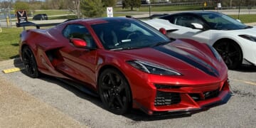 [SPIED] First Photos of a 2025 Corvette Z06 Show No Changes to the Great Wall of Buttons