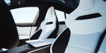Tesla Model S Plaid finally gets sport seats