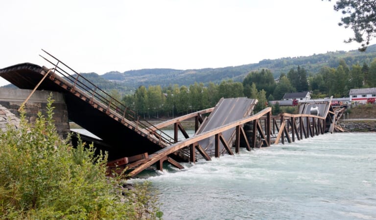 Bridge Collapses After Just 10 Years Because Designers Were Too Focused On Looks