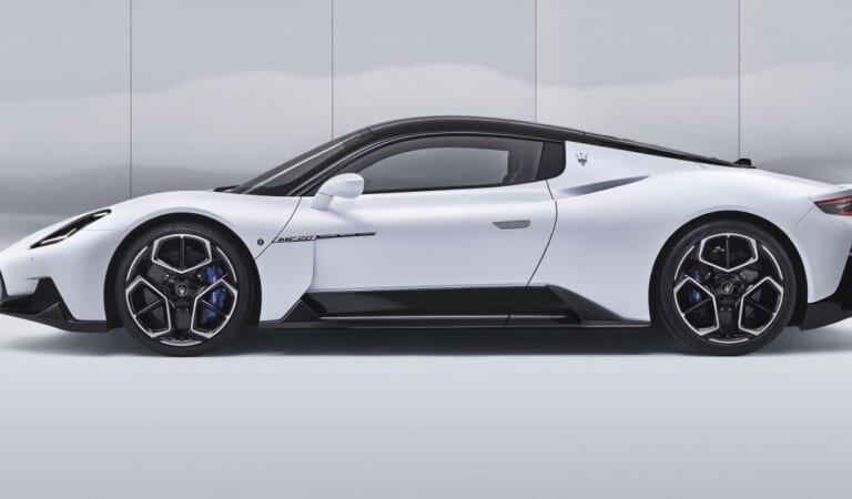 Maserati MC20 Folgore electric supercar reveal coming soon